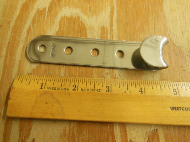 Shroud Adjuster Plate - Single with Hook - FS